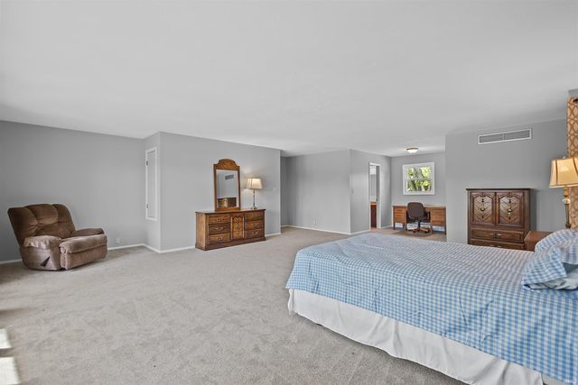 5162 E Quiet Water Court, Monticello, IN 47960