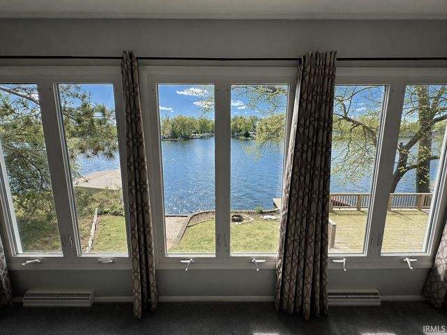 5162 E Quiet Water Court, Monticello, IN 47960