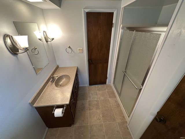 5162 E Quiet Water Court, Monticello, IN 47960