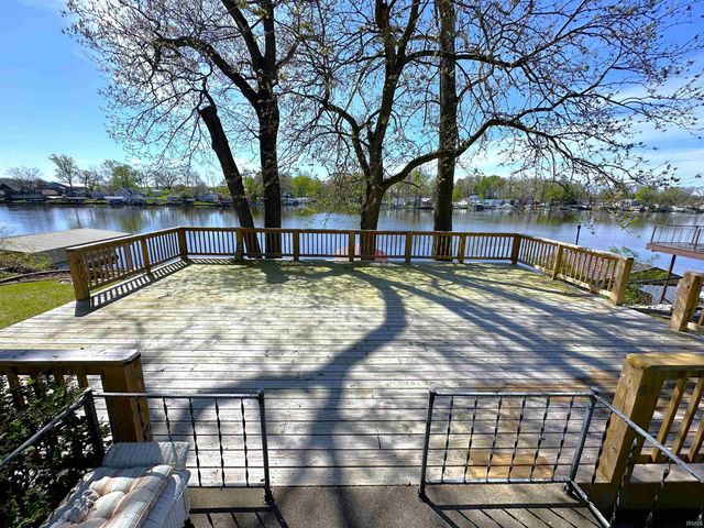 5162 E Quiet Water Court, Monticello, IN 47960