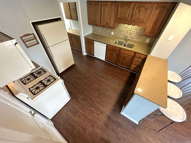 5162 E Quiet Water Court, Monticello, IN 47960