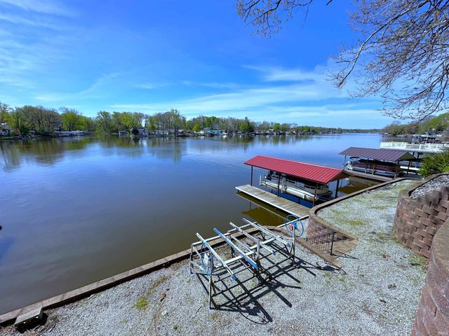 5162 E Quiet Water Court, Monticello, IN 47960