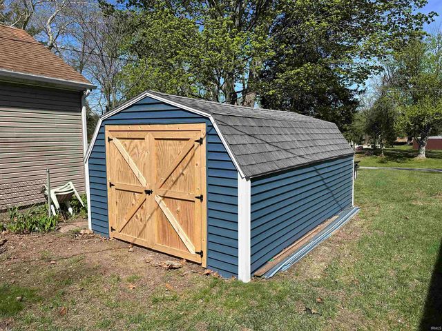 5162 E Quiet Water Court, Monticello, IN 47960