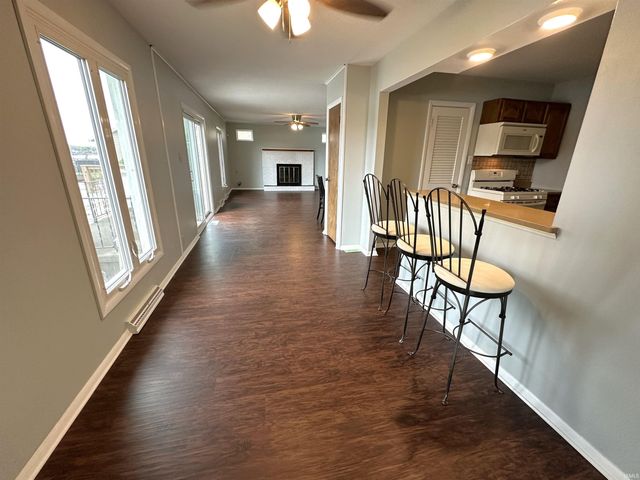 5162 E Quiet Water Court, Monticello, IN 47960
