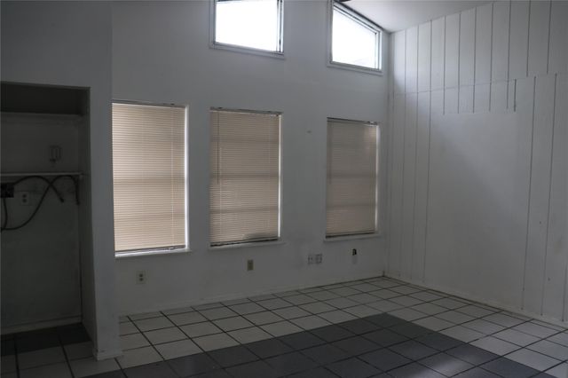 4734 Otterbury Drive, Houston, TX 77039