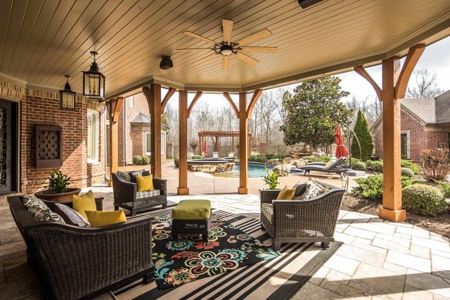 269 N MONTEREY FARMS CV, Collierville, TN 38017