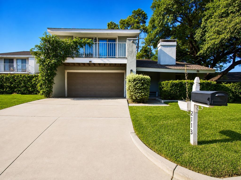 2113 Oakwood Lane, Arlington, TX 76012 — photo 3