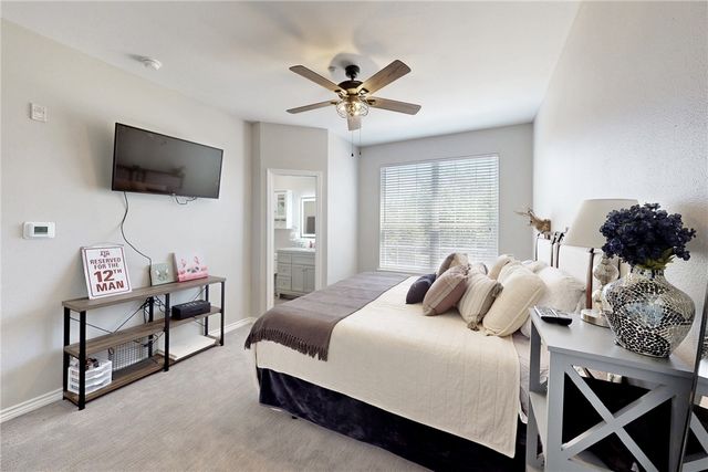305 Holleman Drive E 1701, College Station, TX 77840