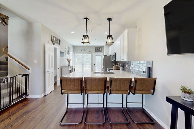 305 Holleman Drive E 1701, College Station, TX 77840