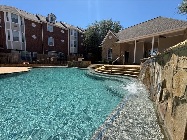 305 Holleman Drive E 1701, College Station, TX 77840