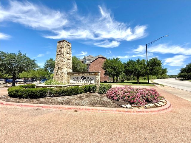 305 Holleman Drive E 1701, College Station, TX 77840