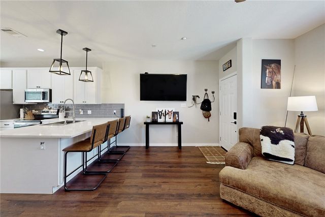 305 Holleman Drive E 1701, College Station, TX 77840