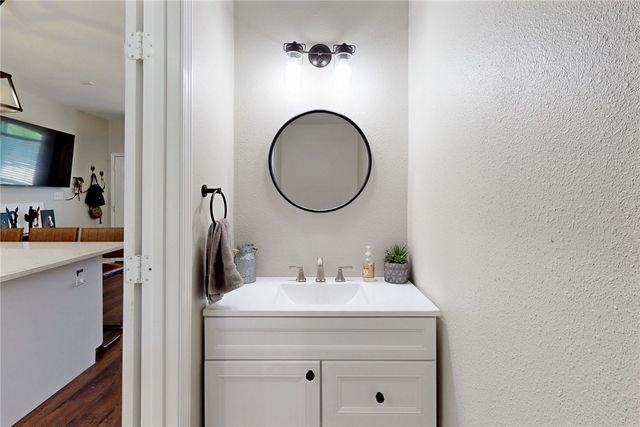 305 Holleman Drive E 1701, College Station, TX 77840
