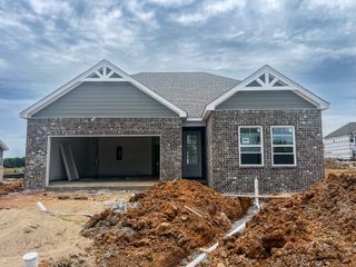 2011 Bennett Creek Dr, Columbia, TN 38401