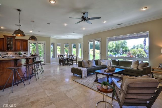 39520 Colleen Way, Temecula, CA 92592