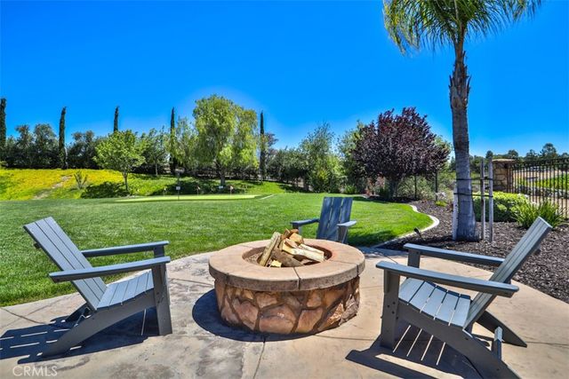 39520 Colleen Way, Temecula, CA 92592