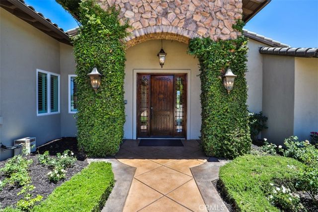 39520 Colleen Way, Temecula, CA 92592