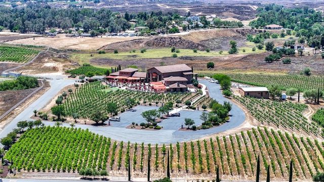 39520 Colleen Way, Temecula, CA 92592