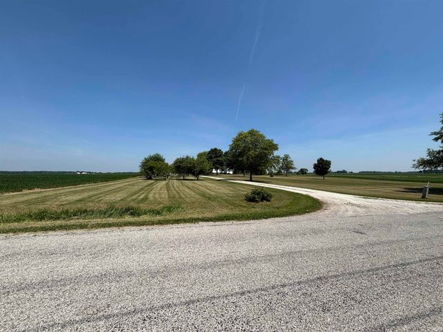 8703 N 100 E Road, Huntington, IN 46750