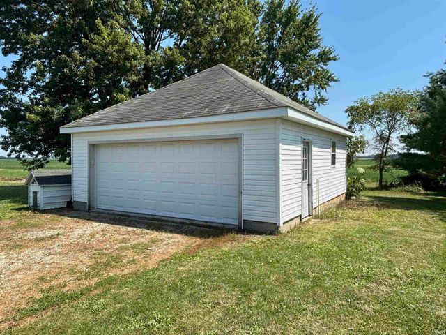 8703 N 100 E Road, Huntington, IN 46750