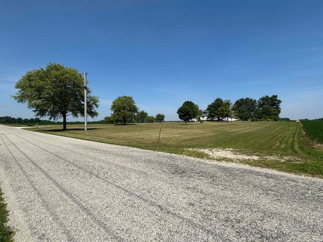 8703 N 100 E Road, Huntington, IN 46750