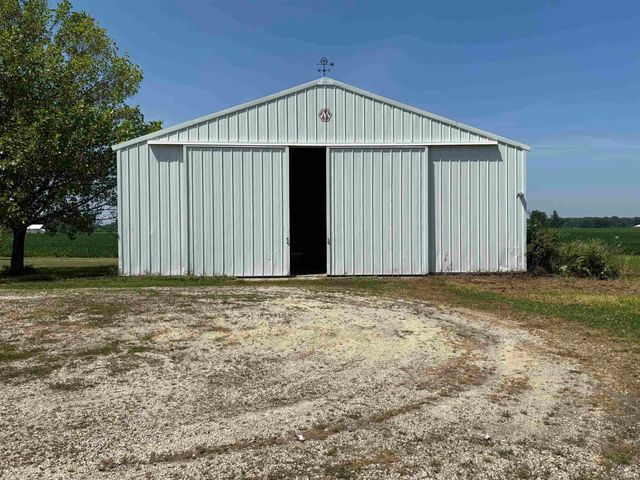 8703 N 100 E Road, Huntington, IN 46750