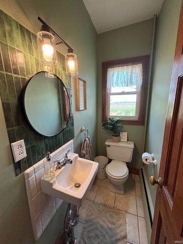 8703 N 100 E Road, Huntington, IN 46750