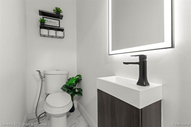 555 Josephine Street, Detroit, MI 48202