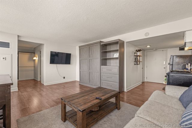 450 W 7th Street 910, Tulsa, OK 74119