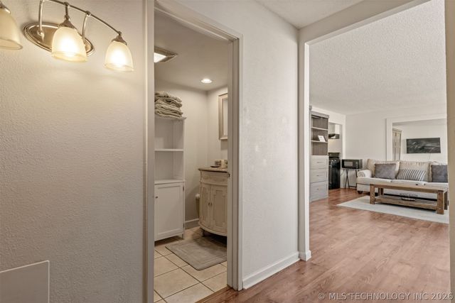 450 W 7th Street 910, Tulsa, OK 74119