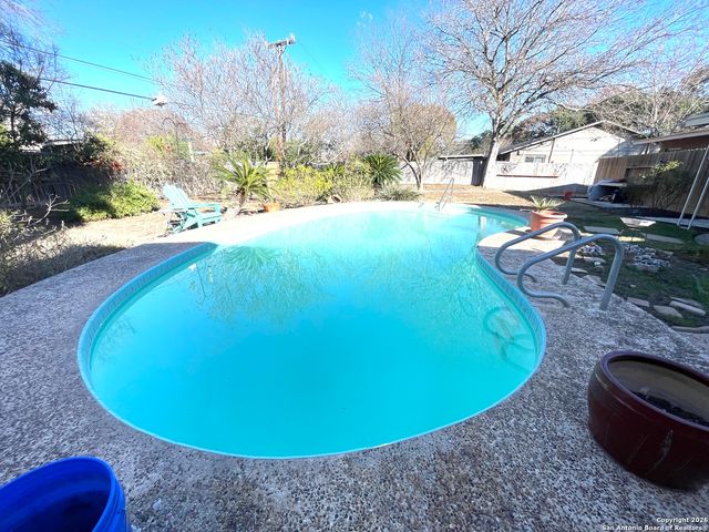 615 CAVE LN, San Antonio, TX 78209