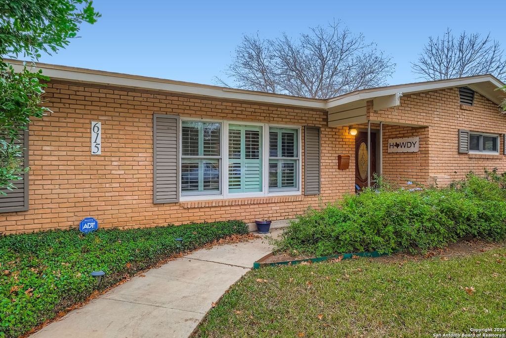 615 CAVE LN, San Antonio, TX 78209