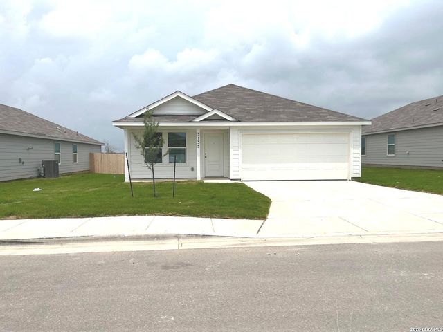 3135 Dispatch Dr., New Braunfels, TX 78130