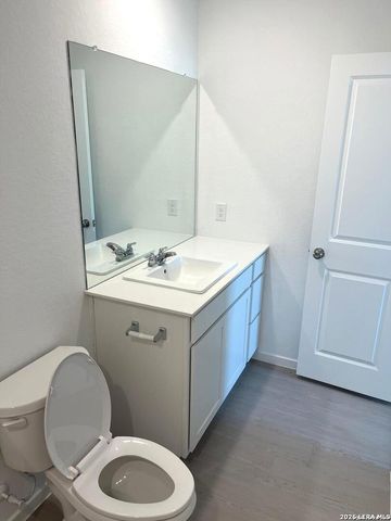 3135 Dispatch Dr., New Braunfels, TX 78130