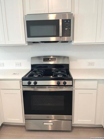 3135 Dispatch Dr., New Braunfels, TX 78130
