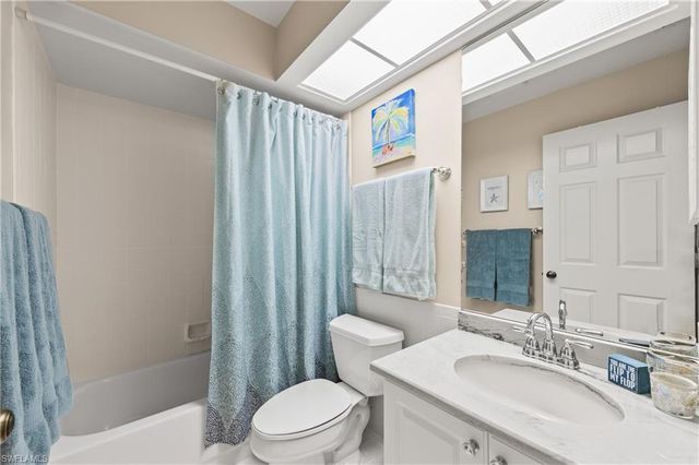 595 Serendipity DR 595, Naples, FL 34108