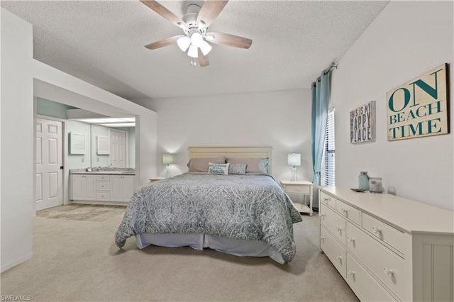 595 Serendipity DR 595, Naples, FL 34108