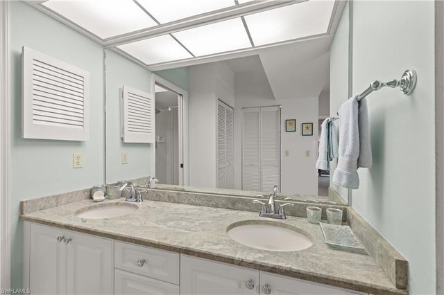 595 Serendipity DR 595, Naples, FL 34108