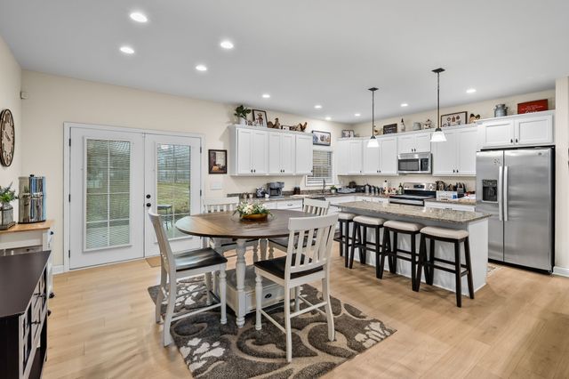 104 Lowell Way, Hopkinsville, KY 42240