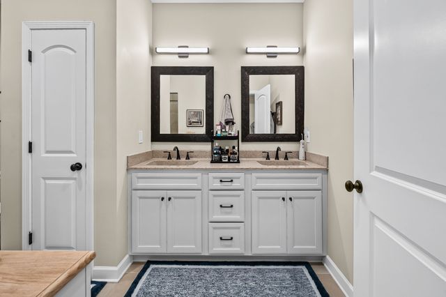 104 Lowell Way, Hopkinsville, KY 42240