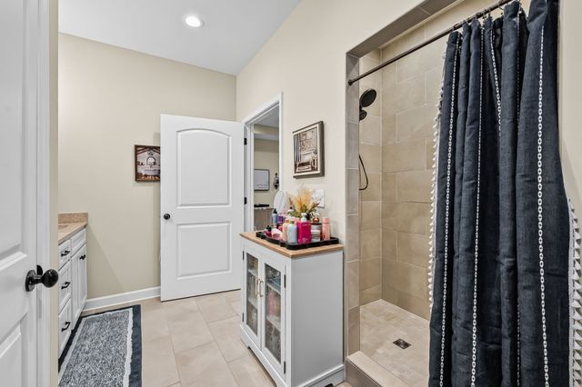 104 Lowell Way, Hopkinsville, KY 42240