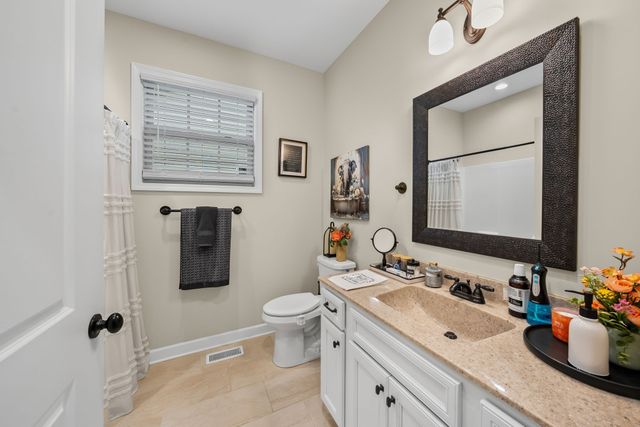 104 Lowell Way, Hopkinsville, KY 42240