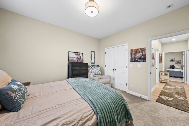 104 Lowell Way, Hopkinsville, KY 42240