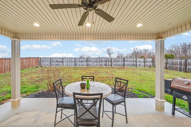 104 Lowell Way, Hopkinsville, KY 42240