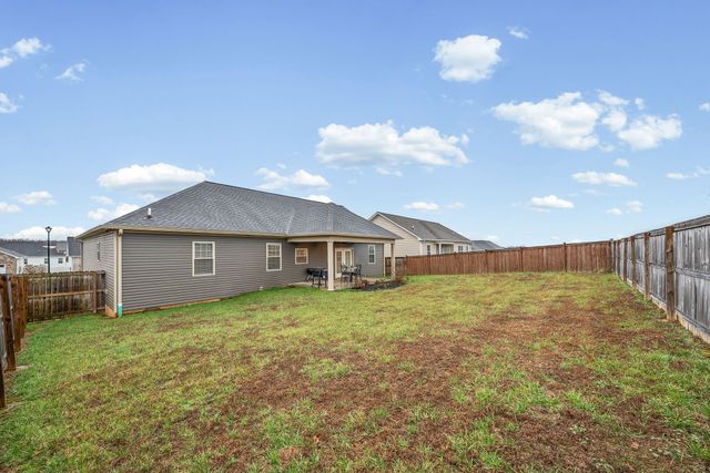 104 Lowell Way, Hopkinsville, KY 42240