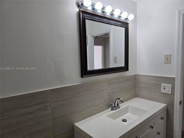 812 SW 13th St 812, Fort Lauderdale, FL 33315