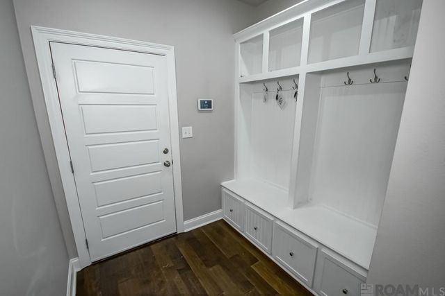 16124 Blackstone Dr, Pride, LA 70770