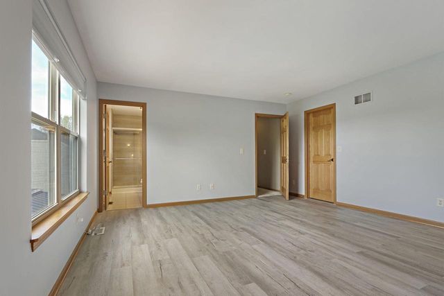 8732 246th COURT, Salem, WI 53168