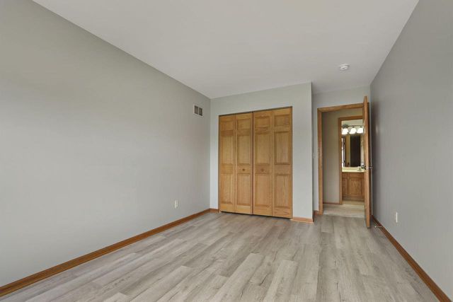 8732 246th COURT, Salem, WI 53168
