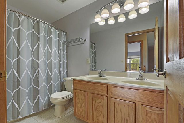 8732 246th COURT, Salem, WI 53168